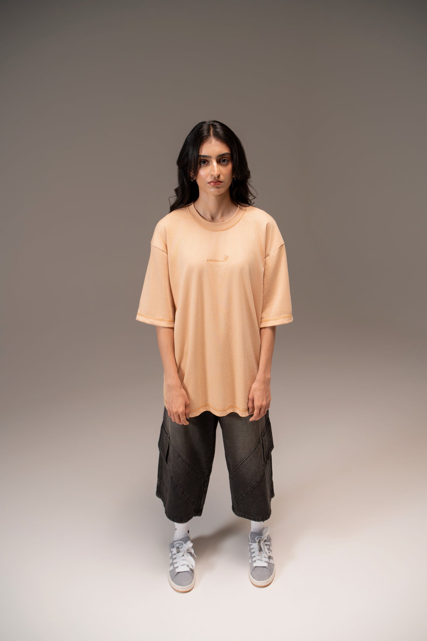 BASIC OVERSIZED TEE