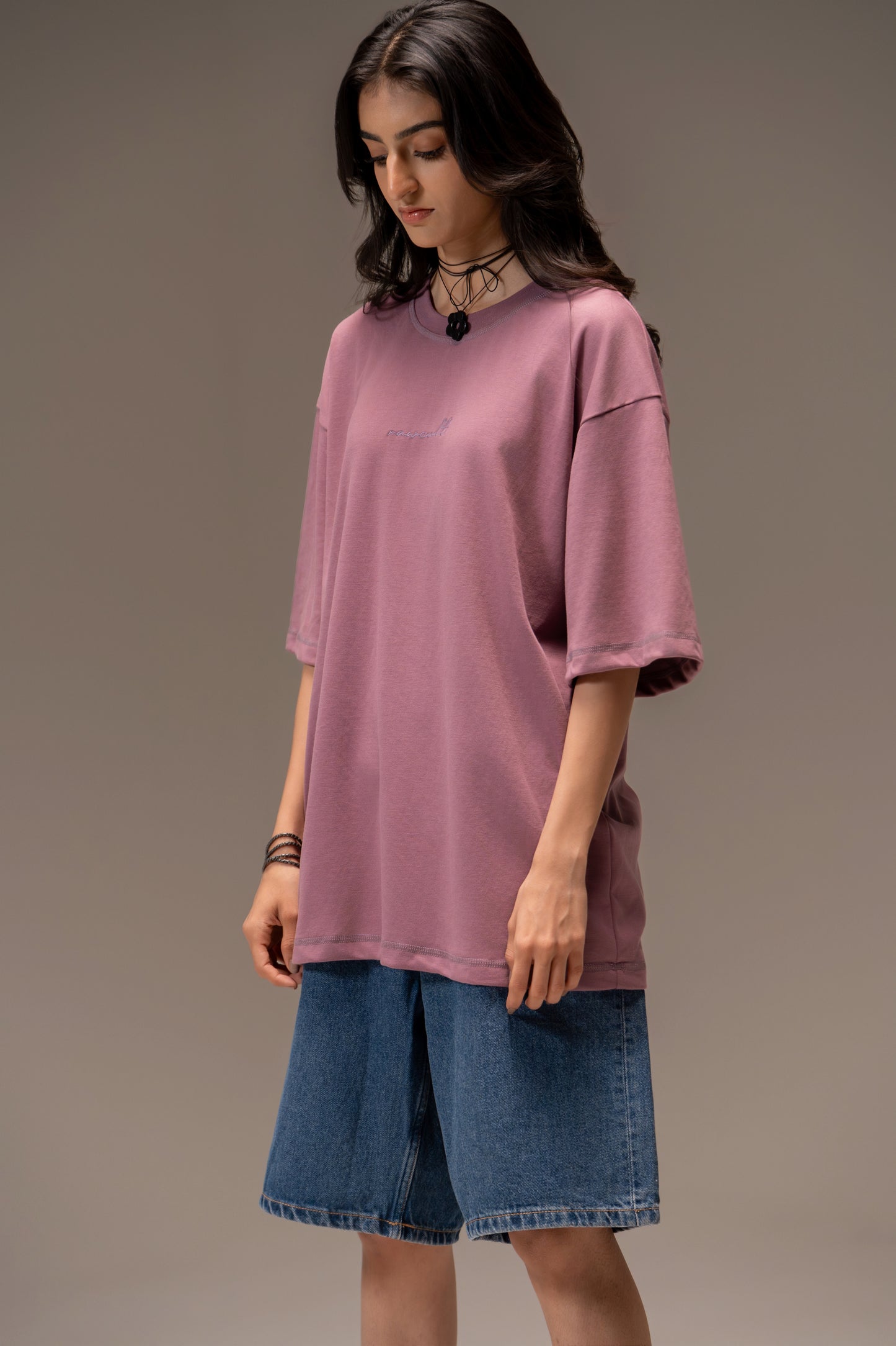 BASIC OVERSIZED TEE