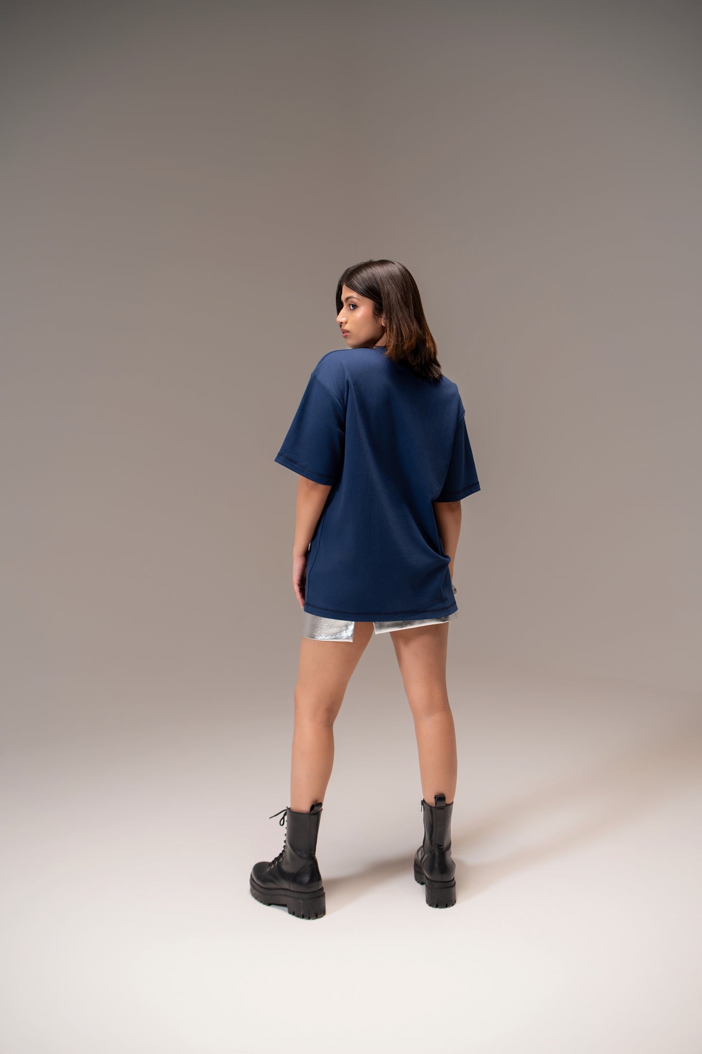 BASIC OVERSIZED TEE